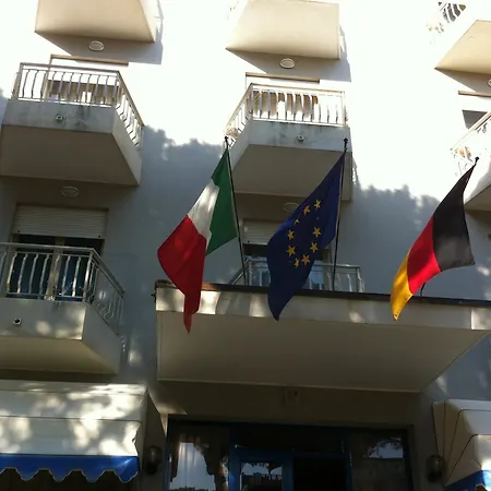 Umberto Hotel 3*