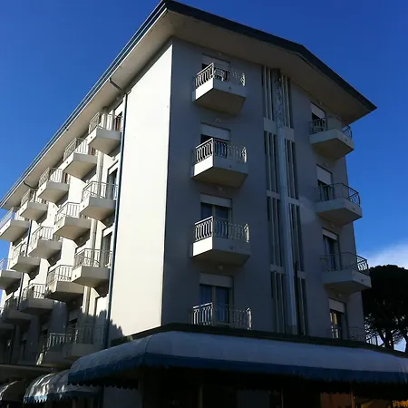 Hotel Umberto 3*