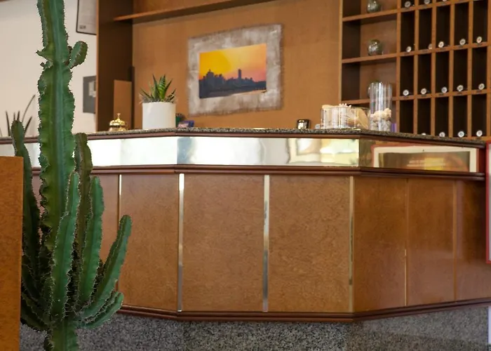 Umberto Hotel
