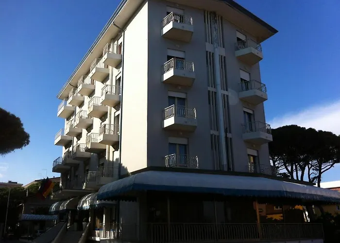 Umberto Hotel 3*