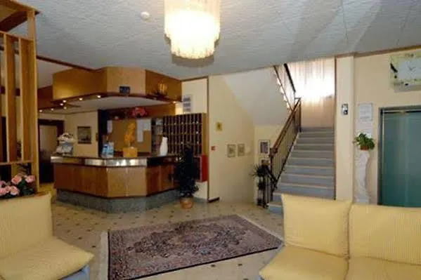 Umberto Otel 3*