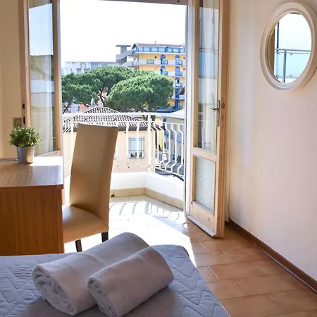 Umberto Отель 3*