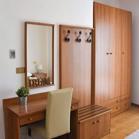 Отель Umberto 3*